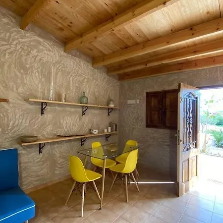 Las Terrazas, La Casita Del Lenador * Els Corrals